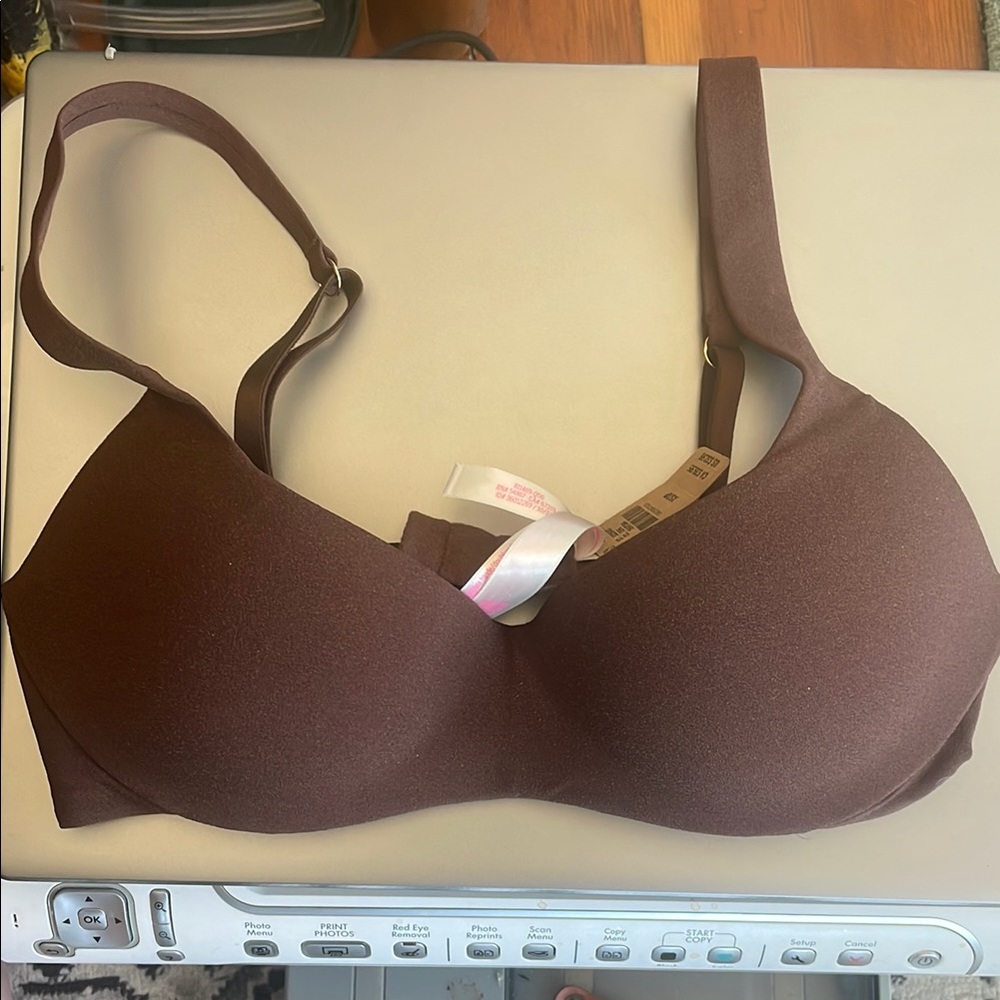 NWT Lightly Lined Scoop Bralette